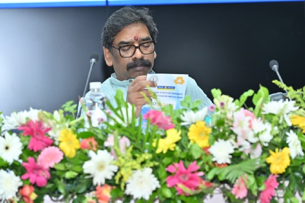 मुख्यमंत्री सहित अन्य