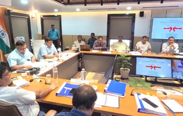 शुभारम्भ करते महाप्रबंधक