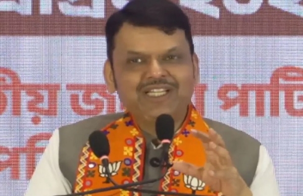 महाराष्ट्र के मुख्यमंत्री देवेंद्र फडणवीस