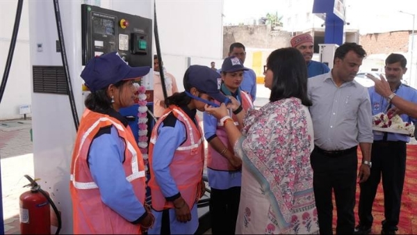 जरूरतमंद महिलाएं बनी “शक्ति दीदी”