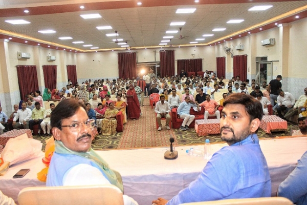 संविधान निर्माता डॉ.भीमराव अंबेडकर की जयंती के उपलक्ष्य में संगोष्ठी का आयोजन