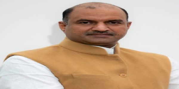 महिलाआरक्षणविधेयके चित्तौड़गढ-सांसदस्य जोशी-महोदयस्य महद्वक्तव्यम्, काङ्ग्रेस-दलं महिलाविरोधि