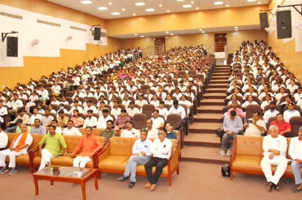 गोरखपुर में युवाओं का आह्वान: राष्ट्र निर्माण में सक्रिय भागीदारी ही समय की मांग