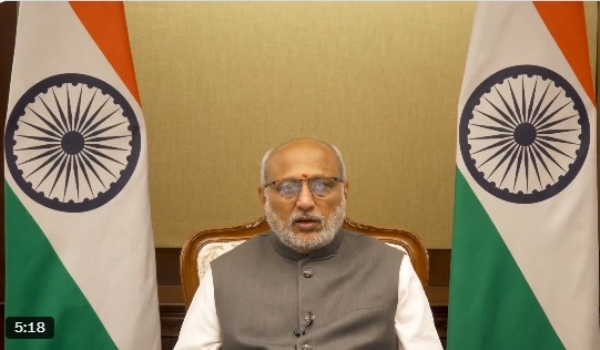 उपराष्ट्रपति सी. पी. राधाकृष्णन बुधवार को कार्यक्रम को संबोधित करते हुए