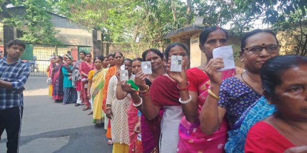 पश्चिम-बर्दवान-जनपदे मतदान-विषये नेतृभिः निर्वाचन-आयोगः प्रशंसितः