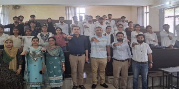 जीजीएम-साइन्स-महाविद्यालये संविधान-मूल्यानां तथा नशा-मुक्तेः विषययोः द्विदिवसीयः जागरूकता-कार्यक्रमः आयोजितः