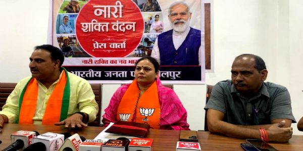 काङ्ग्रेसं प्रति नारी-शक्तिः कदापि न क्षमां करिष्यति — पाराशरः