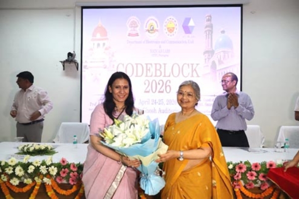 कुलपति एवं मंडलायुक्त