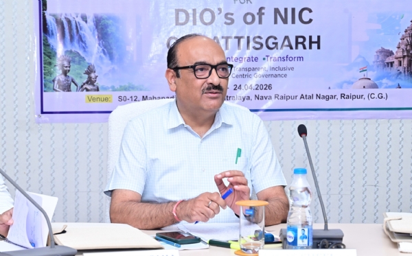 मुख्य सचिव विकासशील कार्यशाला को संबोधित करते