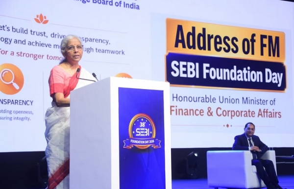 सेबी के स्थापना दिवस को संबोधित करते हुए सीतारमण