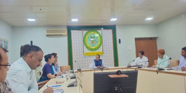 समीक्षाया: आधारेण वैज्ञानिकानां क्षमतानां उत्तमः उपयोगः भविष्यति