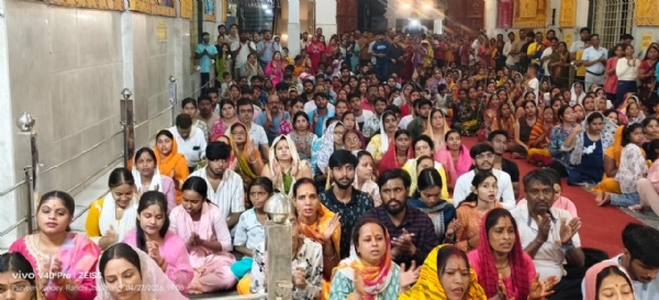 जुटी श्रद्धालुओं की भीड