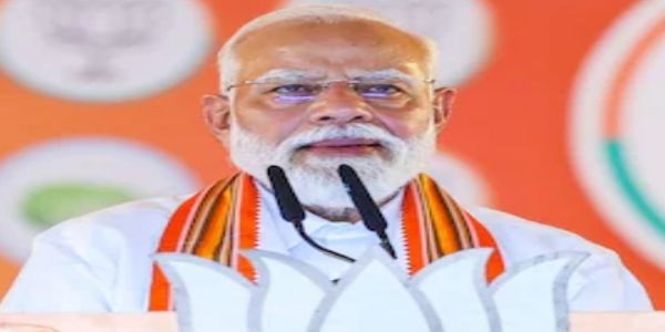 वाराणसी-नगर्यां प्रधानमन्त्री नरेन्द्र-मोदी १६३ परियोजनानां लोकार्पणं शिलान्यासं च करिष्यति, भाजपा-कार्यकर्तृषु महान् उत्साहः