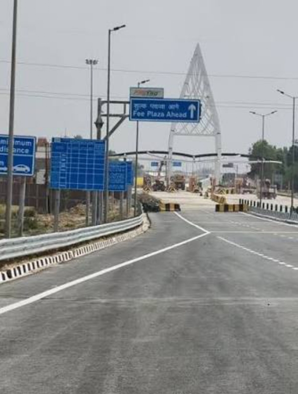 गंगा एक्सप्रेस वे का चित्र