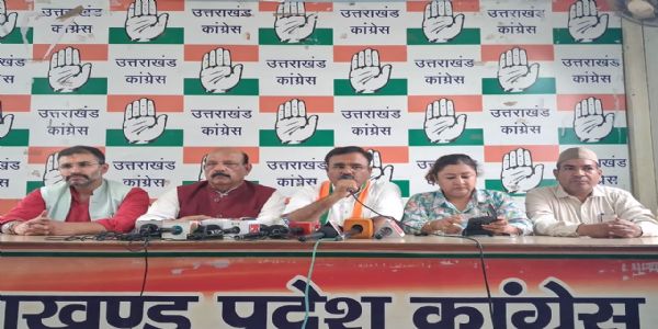 जनतायाः प्रगाढजीविकायाः नाशः औचित्यहीनं चावर्तत विधानसभायाः विशेषसत्रम्- कांग्रेसदलम्