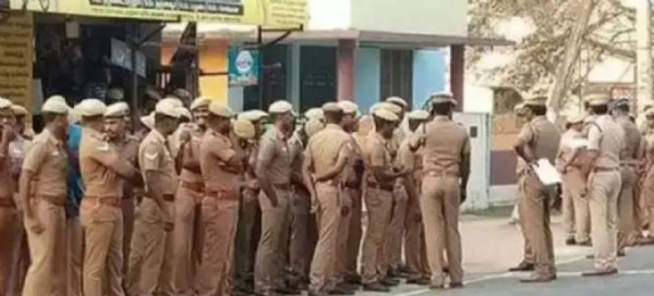 पुलिसकर्मी