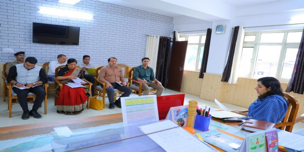 राष्ट्रीय-पात्रता-सह-प्रवेश-परीक्षां सफलतया सम्पन्नां कर्तुं विषये चर्चा कृता