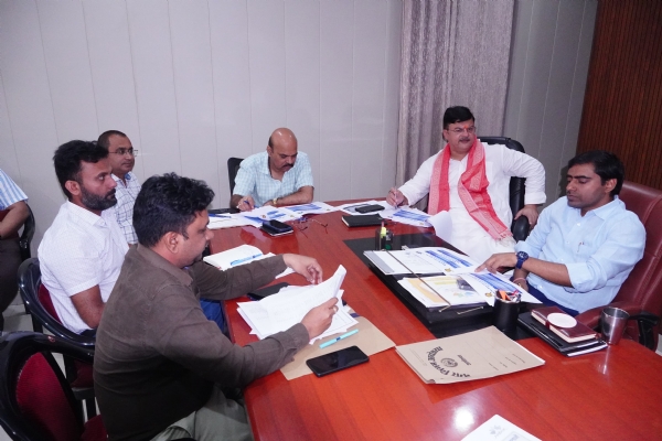 नगर निगम समीक्षा