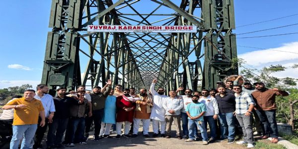 अखनूर-सेतोः नाम ‘युवराज-कर्णसिंह-सेतुः’ पुनः स्थापनाय युवराजपूत-सभायाः याचना