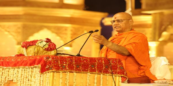 स्वामी गोविंद देव गिरी महाराजः बोधितवान् कृष्ण नीतेः सूत्रम्