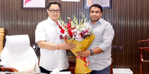 उत्तराखंड राज्य हज समितेः अध्यक्षः केंद्रीय मंत्रिणा किरण रिजिजूना सह अमिलत्