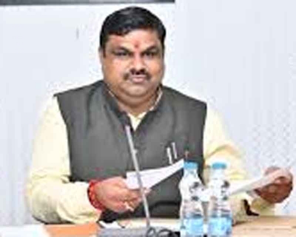 स्कूल शिक्षा मंत्री गजेंद्र यादव