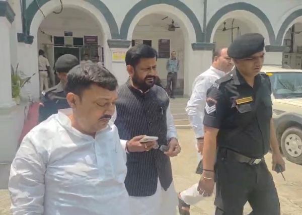 संजय सिंह संजय सिंह