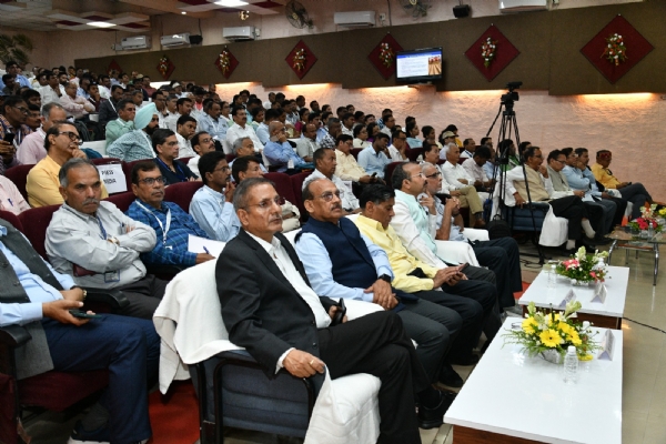 कार्यक्रम में मौजूद कृषि वैज्ञानिक कार्यक्रम में मौजूद कृषि वैज्ञानिक