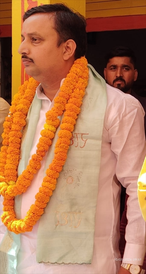 हिन्दू युवा वाहिनी मंच के राष्ट्रीय अध्यक्ष नितेश सिंह