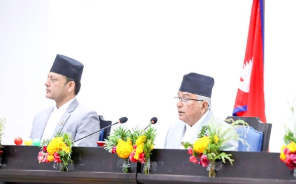 नेपाल के संसद के दोनों सदनों की संयुक्त बैठक को संबोधित करते राष्ट्रपति रामचन्द्र पौडेल