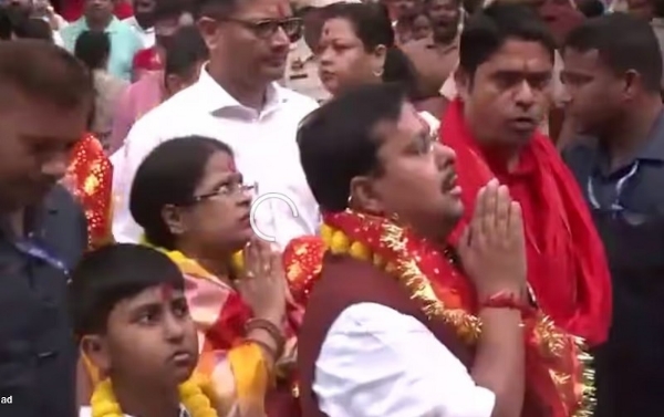 কামাখ্যা ধামত বিজেপিৰ ৰাষ্ট্ৰীয় সভাপতি নীতিন নৱিন