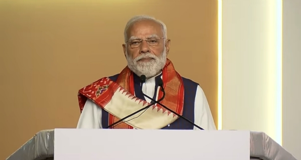 हैदराबाद में 9,400 करोड़ रुपये की विकास परियोजनाओं के उद्घाटन, शिलान्यास और लोकार्पण कार्यक्रम को संबोधित करते हुए प्रधानमंत्री नरेन्द्र मोदी।