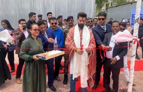 लेह में पीएमएफएमई के तहत आयोजित प्रदर्शनी का उद्घाटन करते चिराग पासवान