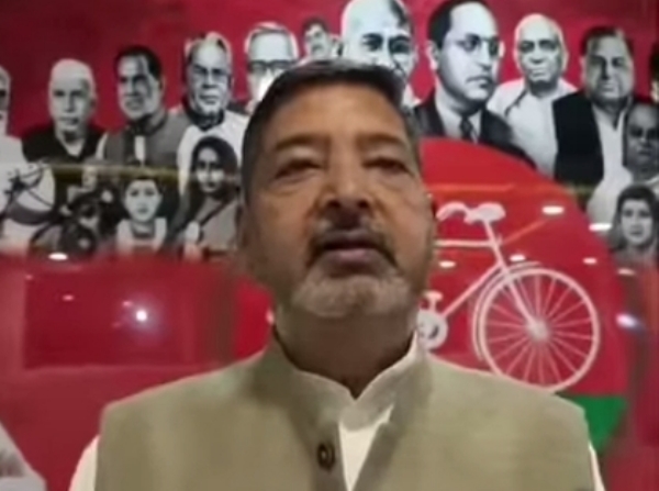 सांसद वीरेंद्र सिंह सांसद वीरेंद्र सिंह