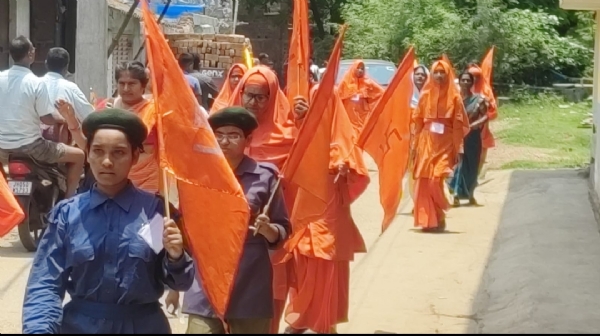 आंनद मार्ग की शोभायात्रा आंनद मार्ग की शोभायात्रा