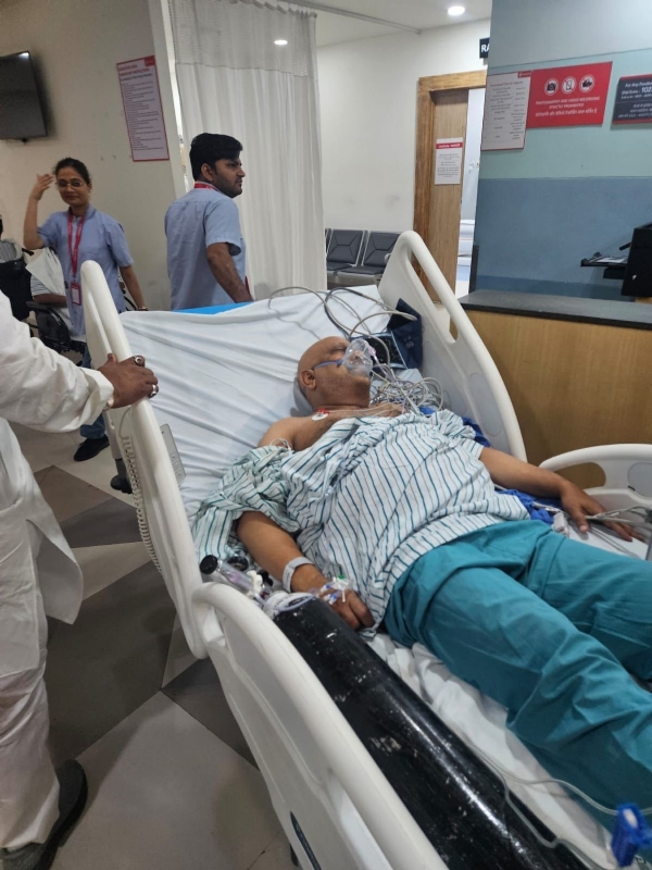 अस्पताल में भर्ती अजय राय