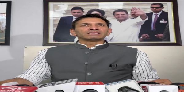 मध्य प्रदेशे शासन व्यवस्थायां कांग्रेसदलस्य प्रश्नः , केंद्रपरतया हस्तक्षेपस्य याचना