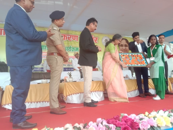 मौके पर मौजूद लोग