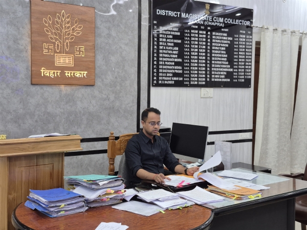 सोलर लाइट योजना में लापरवाही पर  एजेंसी पर दंडात्मक कार्रवाई के निर्देश