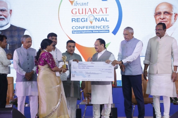 समापन सत्र में केंद्रीय स्वास्थ्य एवं परिवार कल्याण मंत्री जेपी नड्डा