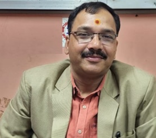 डॉ मयंक चतुर्वेदी