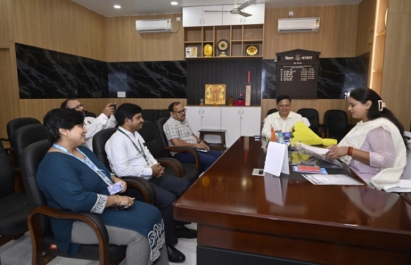 खेल मंत्री श्रेयसी सिंह विभाग की समीक्षा बैठक करती हुई खेल मंत्री श्रेयसी सिंह विभाग की समीक्षा बैठक करती हुई