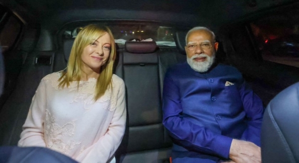 रोम में इटली की प्रधानमंत्री जॉर्जिया मेलोनी के साथ मुलाकात करते प्रधानमंत्री नरेन्द्र मोदी।
