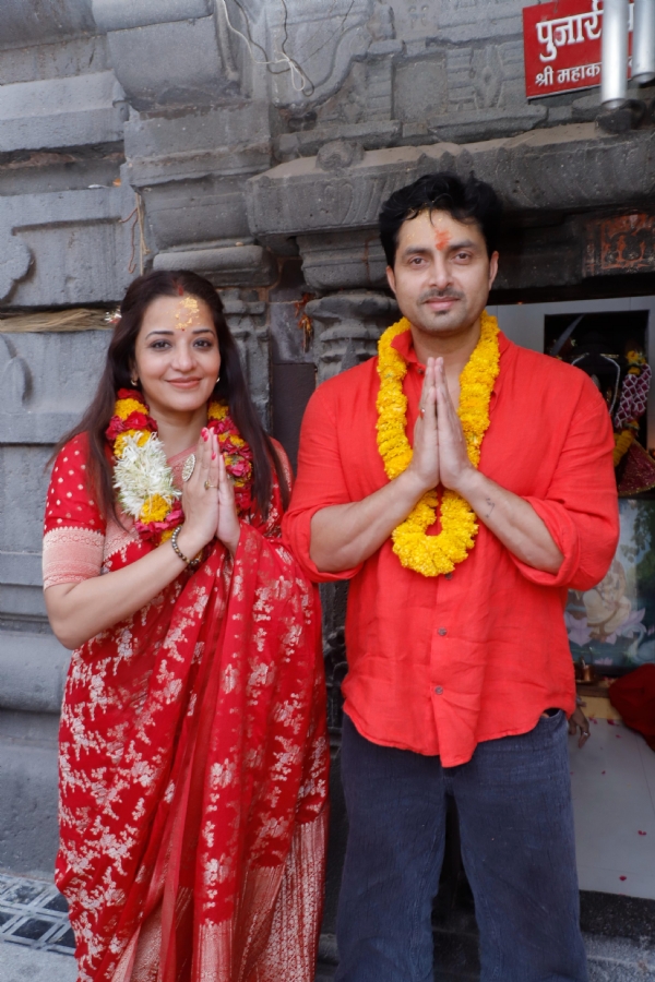 Ujjain: Monalisa and Vikrant visited Mahakal Ujjain: Monalisa and Vikrant visited Mahakal