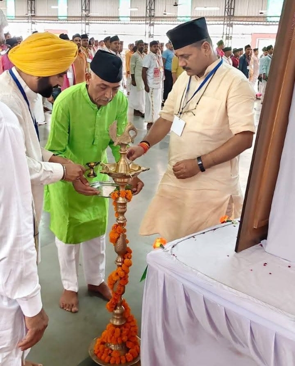 दीप जलायें क्षेत्र प्रचारक अनिल दीप जलायें क्षेत्र प्रचारक अनिल