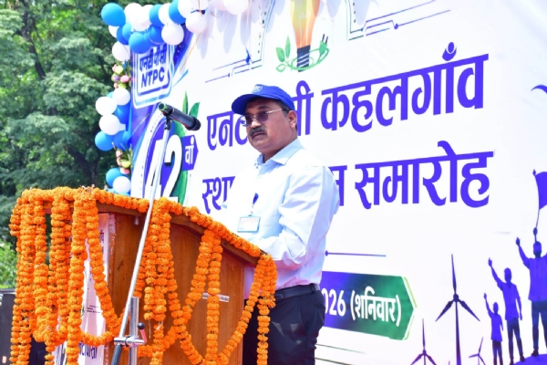 संबोधित करते परियोजना प्रमुख संबोधित करते परियोजना प्रमुख