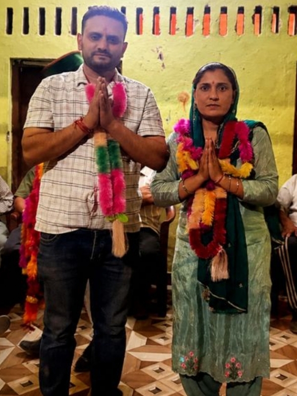 भाई-बहन की पँचायत चुनाव में जीत