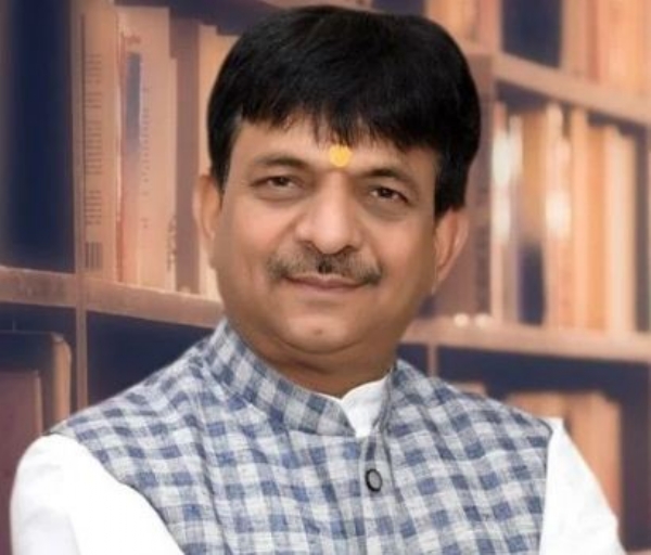 मंत्री कपित अग्रवाल मंत्री कपित अग्रवाल