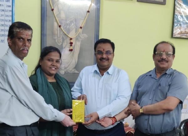 कमला नेहरू काॅलेज की प्रतिभावान छात्रा विनीता का बालको में चयन, प्राचार्य डाॅ प्रशांत बोपापुरकर ने प्रदान की शुभकामनाएं
