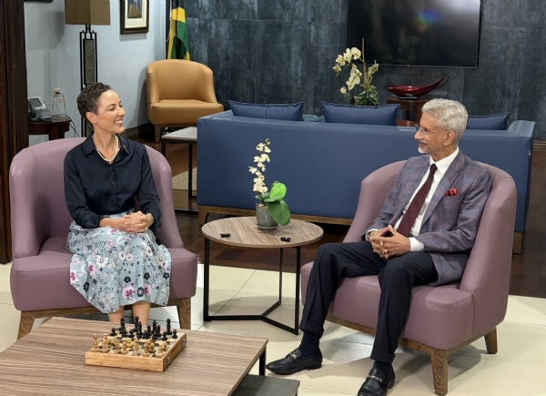 किंग्स्टन में विदेश मंत्री डॉ. एस. जयशंकर जमैका की विदेश मंत्री कामिना जॉनसन स्मिथ के साथ मुलाकात के दौरान
